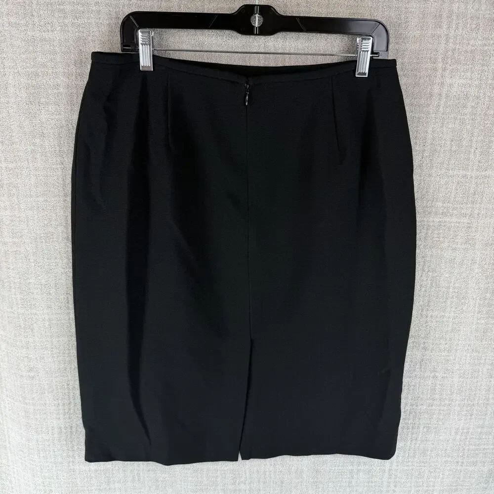 Isabella Suits Skirt Suit Womens 10 Black 2 Piece Lined Crepe Slim Tailored